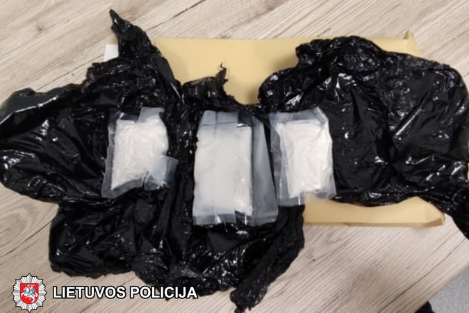 Du narkotikų pasiimti atėję jurbarkiškiai pateko tiesiai į kriminalistų pasalą