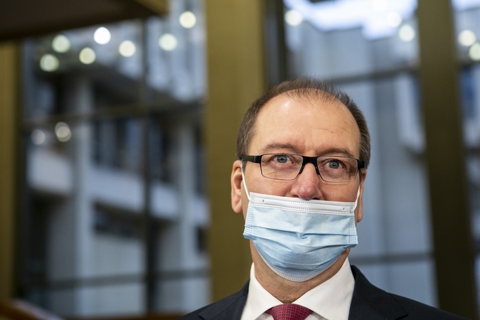 V. Uspaskichas: ne karas, o taika šiuo metu turėtų būti svarbiausias prioritetas