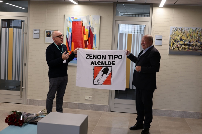 Menininko A. Obcarsko laivai lieka gimtinėje, o pumpurai keliauja į Korėją