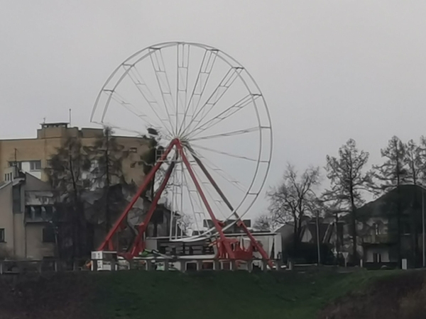 Kauniečiai nustebo Šilainiuose išvydę apžvalgos ratą