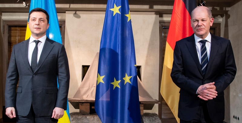 O. Scholzas telefonu pasikalbėjo su V. Zelenskiu