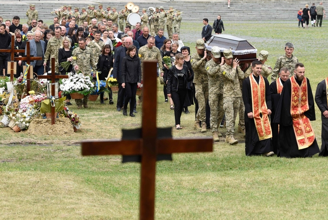 Kyjivas: nuo Rusijos invazijos pradžios žuvo maždaug 10 tūkst. Ukrainos karių