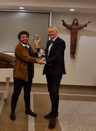 J. Meko stipendija – plataus horizonto talentui