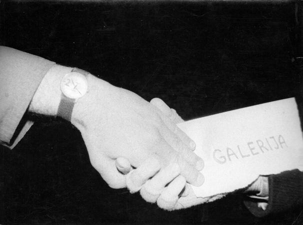 Gal­le­ry-Examp­les of in­vi­sib­le art, 1976.