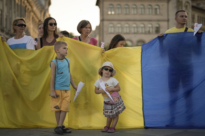 Vyriausybės kanclerė su Raudonojo kryžiaus delegacija aptarė pabėgėlių iš Ukrainos padėtį