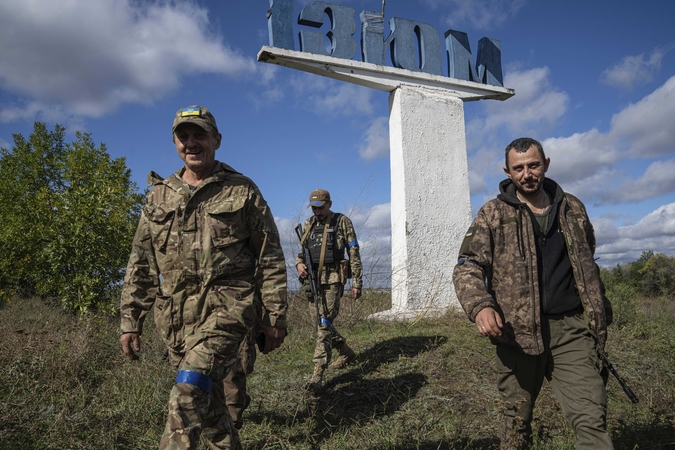 Naujoji JK premjerė žada skirti Ukrainai papildomą milijardinę pagalbą