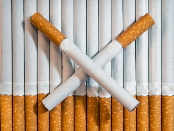 Šilalės rajone įkliuvo  46 m. vyras:  vežė beveik 2 tūkst. pakelių kontrabandinių cigarečių
