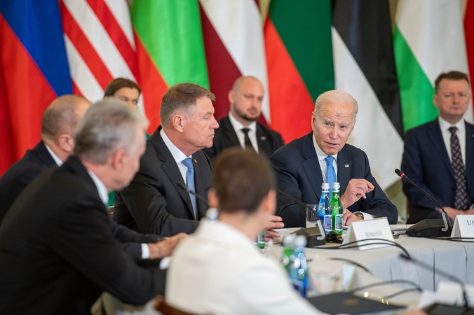 G. Nausėda susitikime su J. Bidenu: NATO rytinės sienos turi būti maksimaliai saugios 