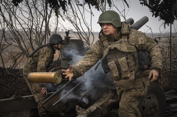 Ukrainiečiai teigia, kad Rusijos pajėgos praėjusią parą neteko 990 karių