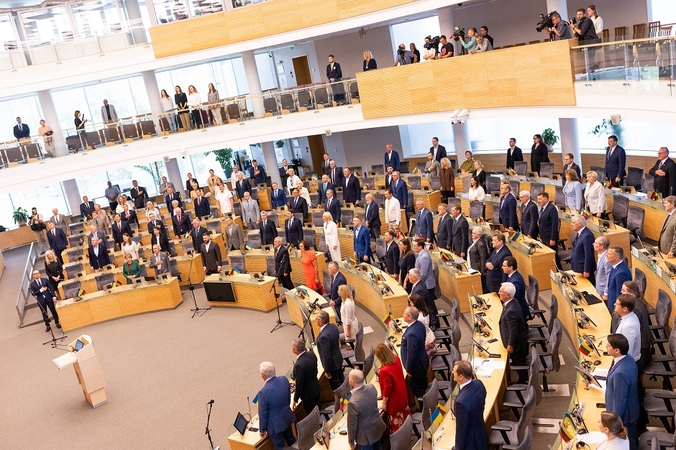 Parlamentarai pradėjo naują politinį sezoną