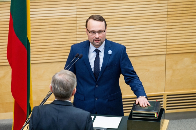 Kultūros ministras: įvedant saugiklius, būtina išsaugoti žodžio laisvę