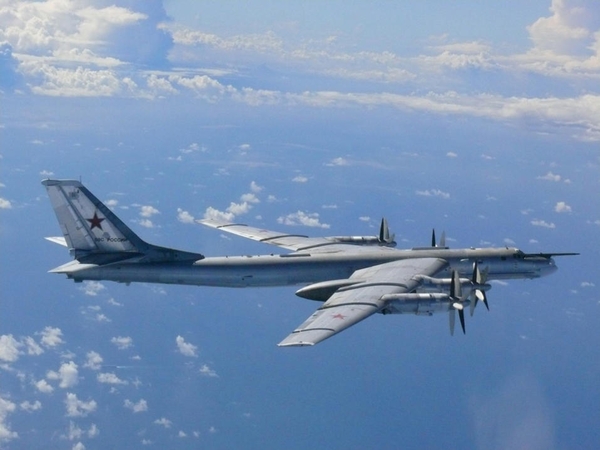 Rusijos aviacija Sirijoje smogė į 60 teroristų objektų