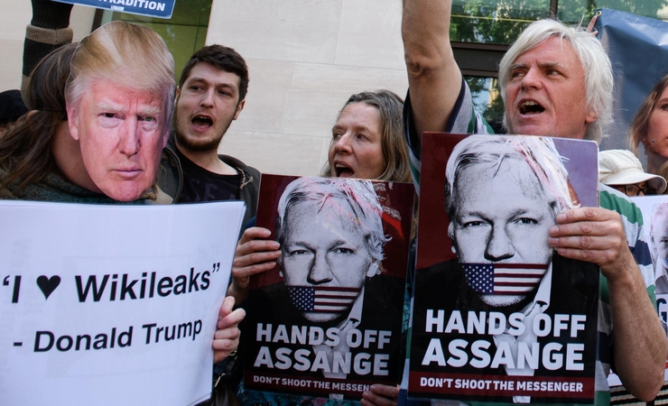 JAV pateikė Britanijai prašymą išduoti „WikiLeaks“ įkūrėją J. Assange'ą