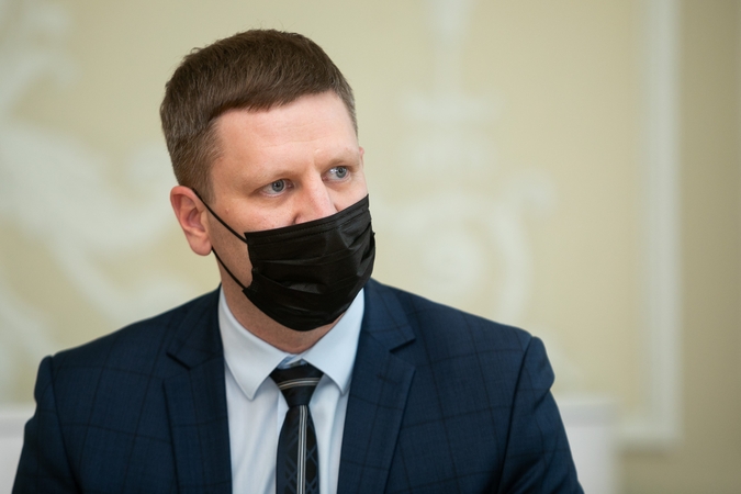 S. Kairys: kalbama apie griežtesnius ribojimus renginiams