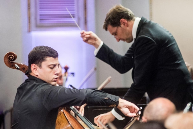 Nacionalinio simfoninio orkestro sezono pabaiga su N. Hakhnazaryanu