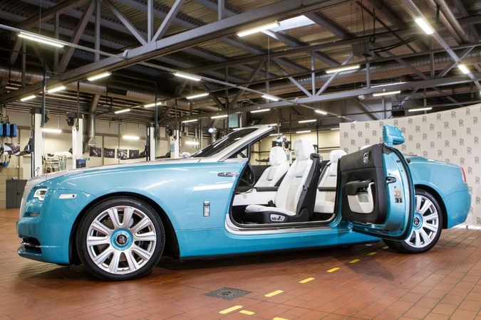 „Krasta auto“ atidarė pirmąjį Baltijos šalyse „Rolls-Royce“ servisą
