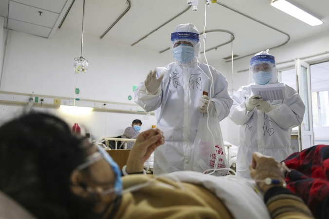 Epidemijos mastas smarkiai išaugo: nuo viruso mirė jau 1 500 žmonių