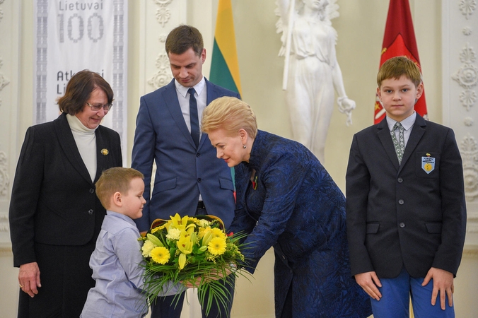 Valstybės jubiliejaus išvakarėse pagerbtas signatarų atminimas