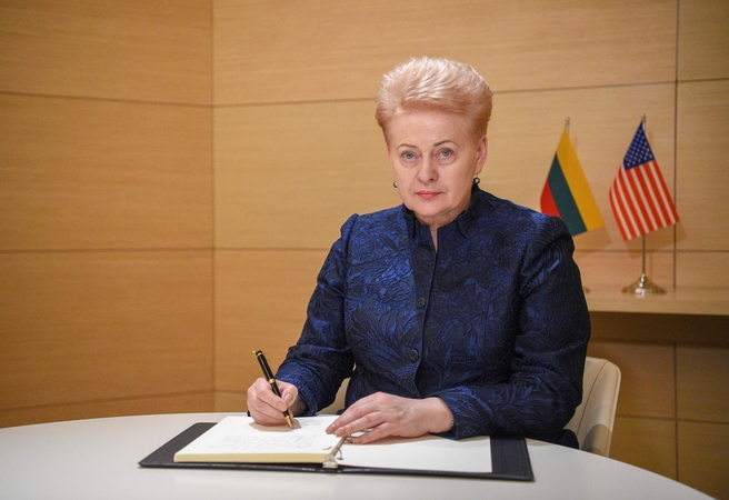 D. Grybauskaitė pagerbė velionio JAV prezidento G. H. W. Busho atminimą