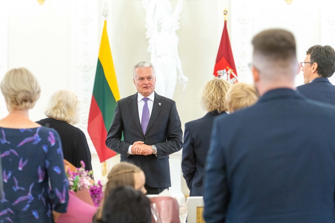 Prisiekė keturios naujos apylinkių teismų teisėjos