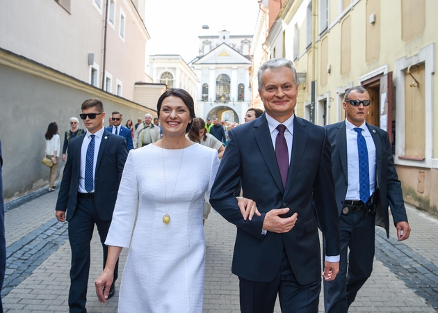 D. Nausėdienės įvaizdis: atskleidė, kam patikėta puošti pirmąją ponią