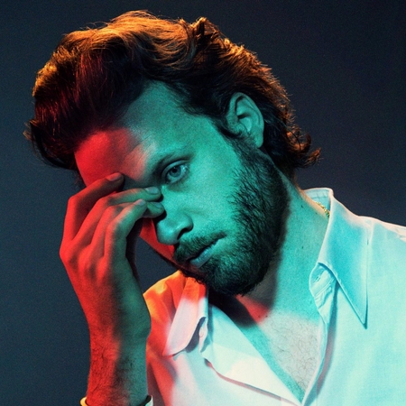 Indie muzikos šamanas Father John Misty atvyksta į Lietuvą