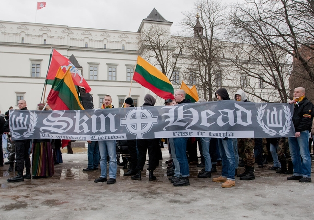 Lenkija svarsto lietuvius nacionalistus prilyginti vokiečių naciams