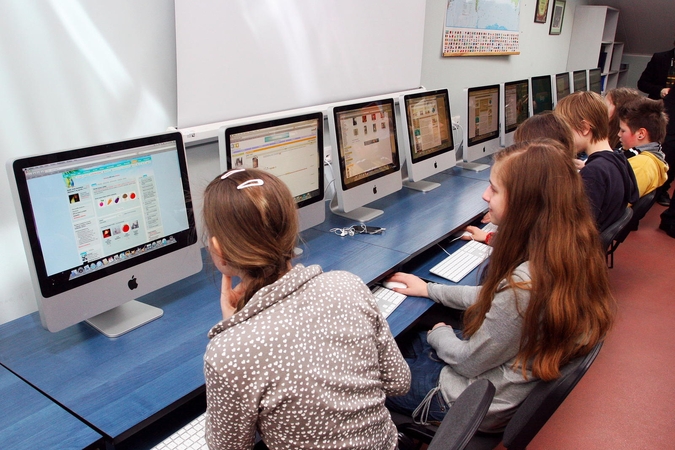 Šiemet – triskart daugiau pranešimų apie žalingą turinį internete