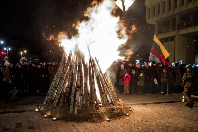 Nukentėjusiųjų Sausio 13-ąją laidotuvėms siūloma skirti po 1,5 tūkst. eurų