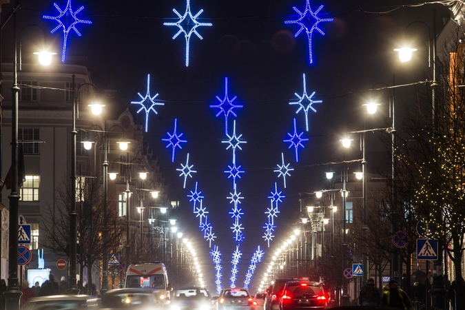 Lietuvos didmiesčių gatvėse – kalėdinės spūstys