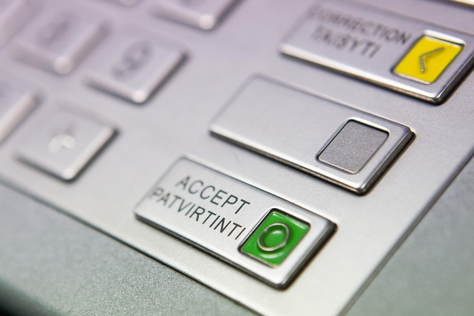 DNB banko klientai galės skirti paramą tiesiog bankomate