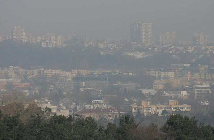 Specialistai pataria: kelias dienas geriau likti namuose