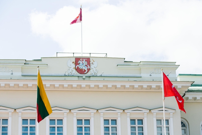 Iš prezidento rinkimų kovos traukiasi dar vienas kandidatas