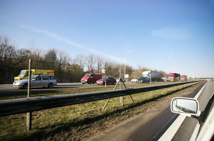 Nuo balandžio 1-osios – pokyčiai automagistralėse ir  greitkeliuose