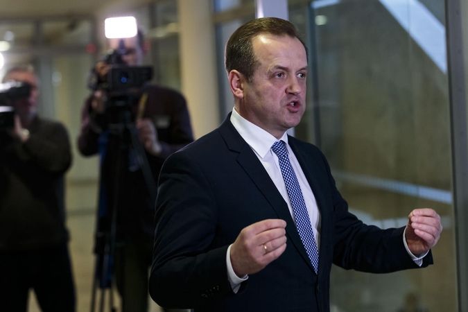 A. Skardžius išvengė atsiprašymo Seimo salėje už sušaudytą taikinį