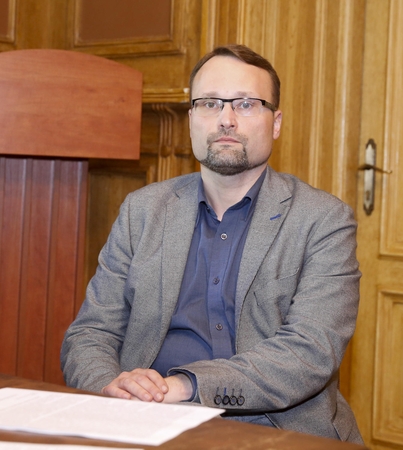 Premjeras į kultūros ministrus siūlo skirti literatūrologą M. Kvietkauską