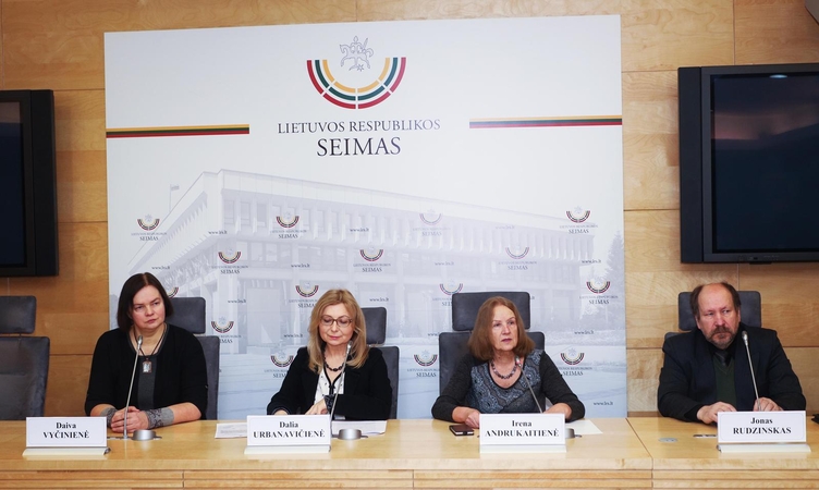 Tautinės kultūros puoselėtojai skundžiasi esą diskriminuojami