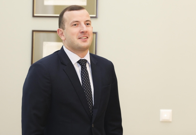 Vyriausybė patvirtino V. Sinkevičiaus kandidatūrą į eurokomisarus