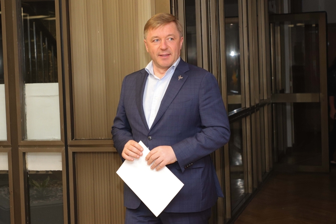 R. Karbauskis padėkojo Landsbergiams: viliasi, kad į teismą jį paduos ir R. Masiulis