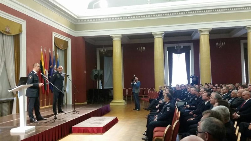 Metų sekliai – ginklų ir narkotikų prekeivių gaują sutriuškinę pareigūnai