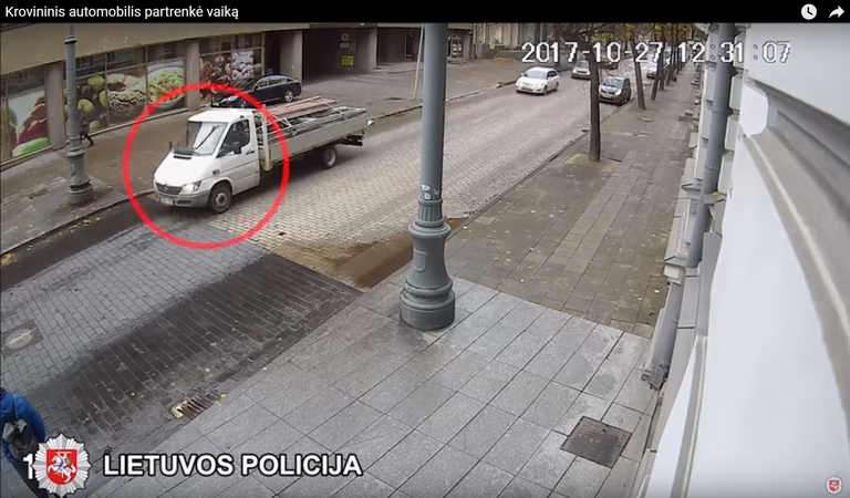 Žmonės padėjo policijai rasti vaiką sužalojusį ir pabėgusį vairuotoją