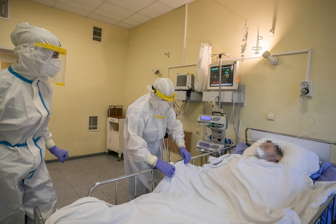 Praėjusią parą nustatyti 1193 nauji COVID-19 atvejai, mirė 12 žmonių