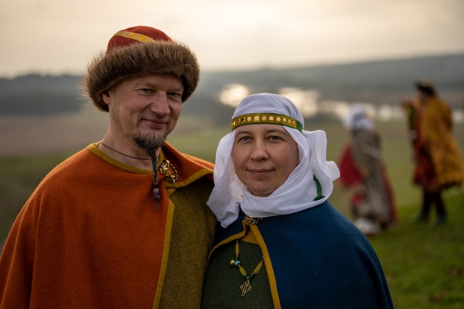 XIII–XIV a. Kernavės didikų istoriniai kostiumai atkurti pirmą kartą.