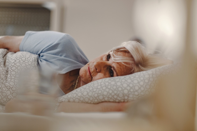 Kovojant su nemiga, pirmiausia reikėtų išmėginti kognityvinę elgesio arba kitokią psichoterapiją ir tik vėliau griebtis slopinančių ir migdomųjų medikamentų.