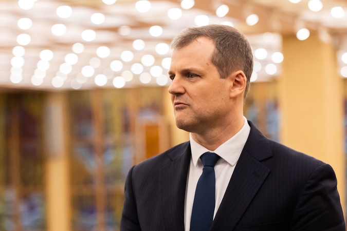 Pareiga: „Esame išrinkti, kad padarytume darbus, kurie reikalingi Lietuvos žmonėms, o ne kiekvienas atskirai demonstruotume ambicijas ir atrodytume patys sau gražūs veidrodyje ryte vilkdamiesi kostiumą“, – sako G. Paluckas.