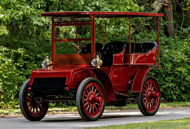 Ekipažas: „Packard Model G“ gali važiuoti aštuoni keleiviai (įskaitant vairuotoją).