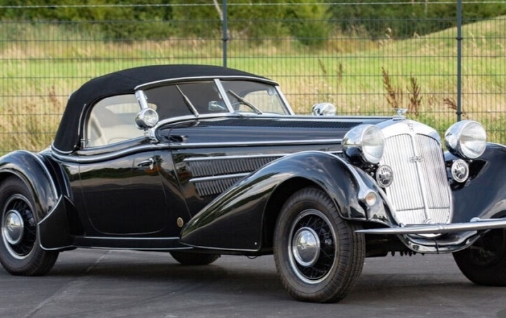 Vienintelis: serijinis 1939-ųjų „Horch 855“ bus parduodamas „RM Sotheby's“ aukcione.