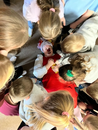 Procesas: jaunieji klaipėdiečiai susipažino su kitų organizacijų atstovais, išgirdo pasakojimų apie savanorystę.