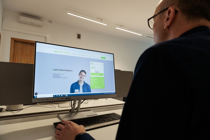Skundas: Kaunietis įsitikinęs, kad kreditorius pažeidė jo teises, kai į darbovietę atsiuntė laišką apie privačias skolas.