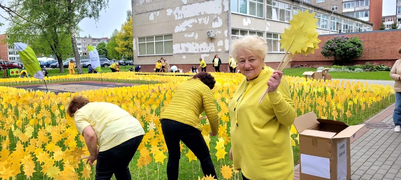 Bendruomenė: prie darbelių kūrimo prisidėjo ne tik vaikai, bet ir jų tėveliai bei darbuotojai.